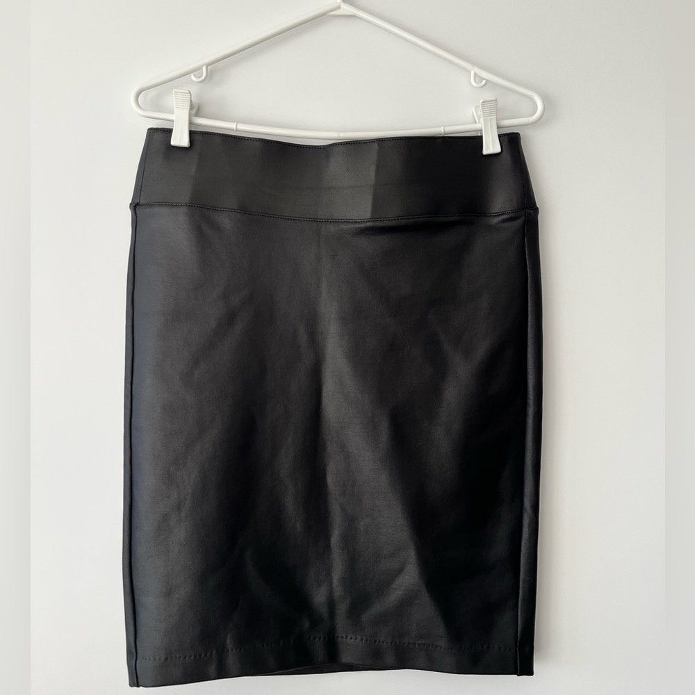 d. jeans Black Faux Leather Pencil Skirt